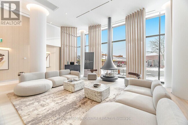 Photo du bâtiment - 1 Fairview Rd E