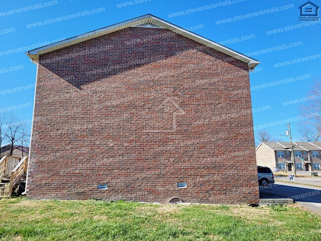 Building Photo - Your Gateway to Comfort and Convenience