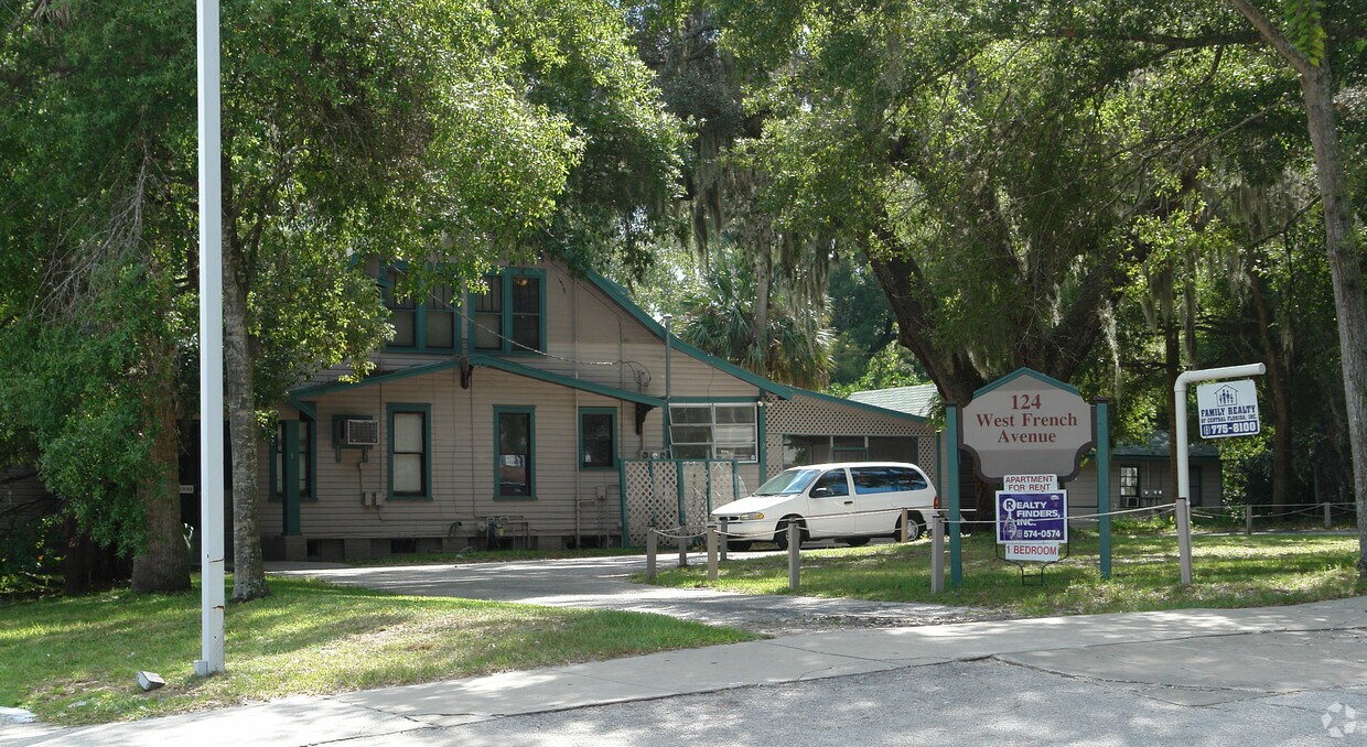 Primary Photo - 124 W French Ave