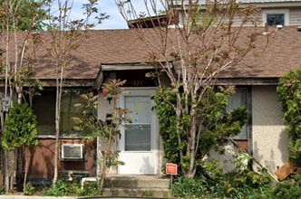 Building Photo - 823 E Montgomery Ave