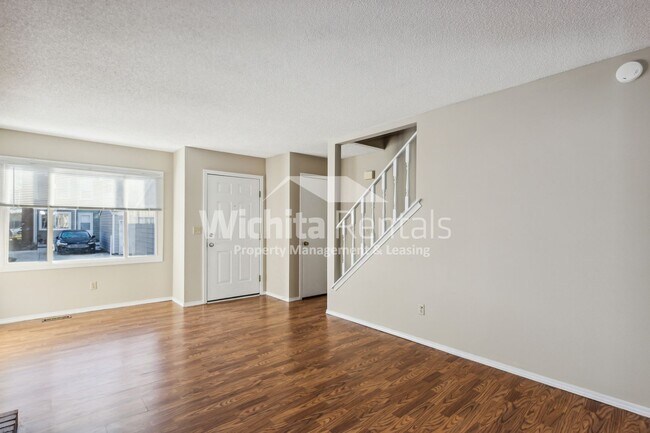 Building Photo - 9316 E Funston Ct