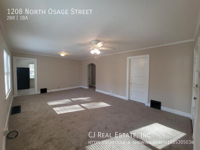 Building Photo - 1208 N Osage St