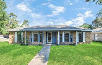 Building Photo - 7303 Foxwick Ln
