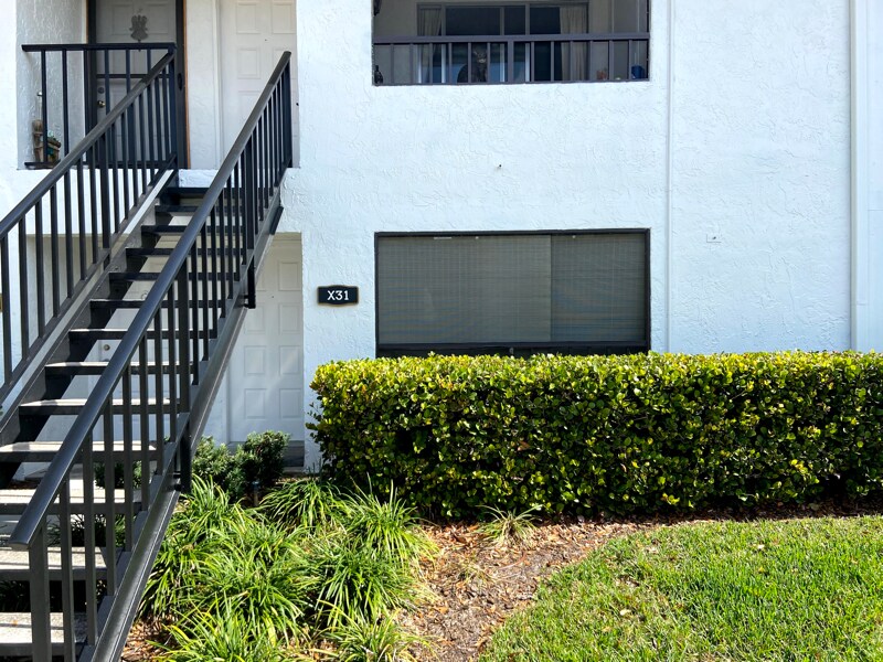 Primary Photo - 3804 N Oak Dr