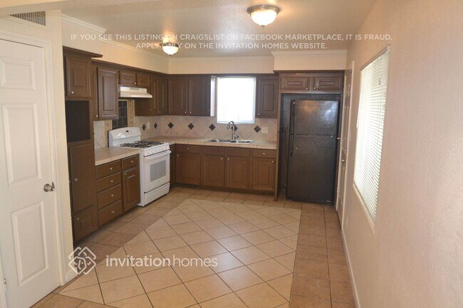 Building Photo - 5208 Mountain View Dr