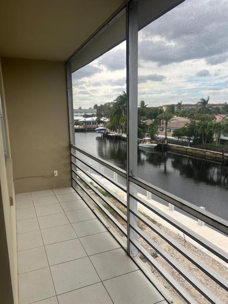 Foto del edificio - 2801 NE 51st St