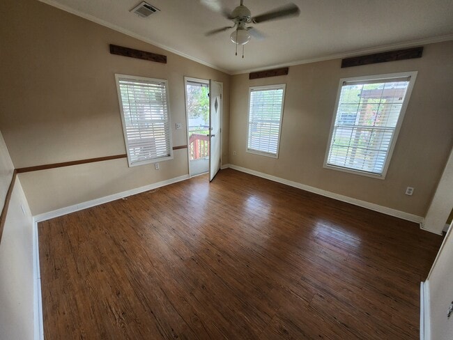 Building Photo - 7004 Marine Dr