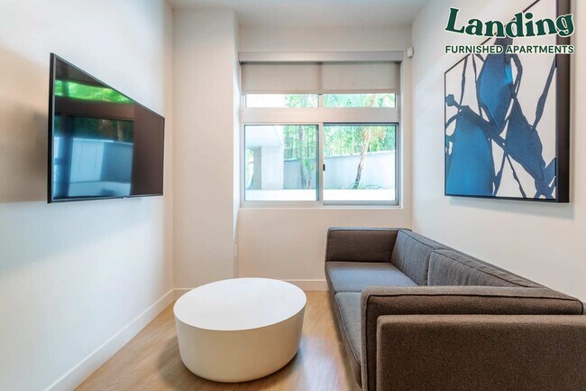 Foto del edificio - 10599 Wilshire Blvd