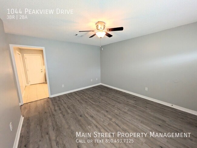 Foto del edificio - 1044 Peakview Drive