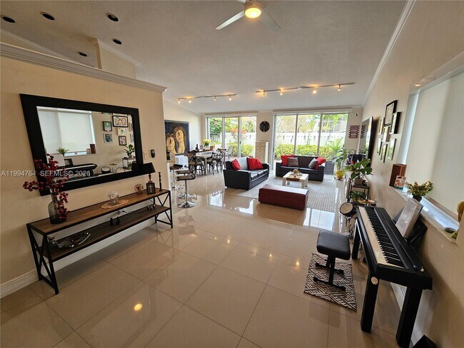 Foto del edificio - 4523 NW 98th Ave