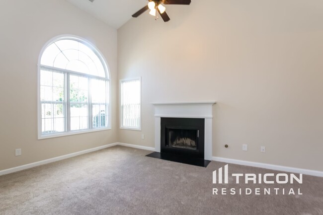 Building Photo - 221 Rosemont Court Hiram GA