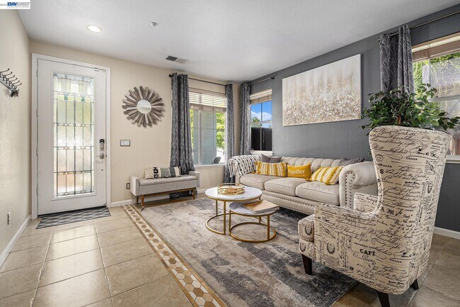 Building Photo - 355 Pebble Beach Dr