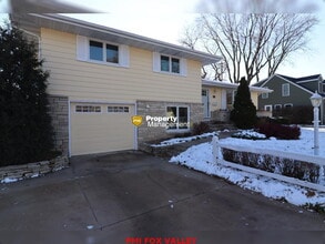 Building Photo - 301 E McArthur St