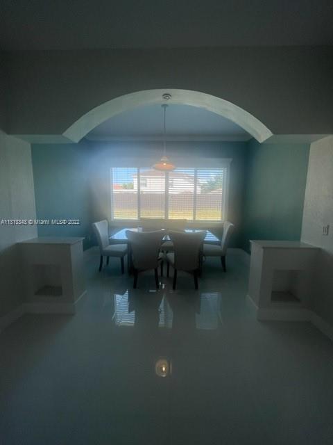 Foto del edificio - 1021 NE 36th Ave