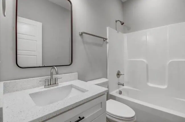 Foto del edificio - 500 W 1st St