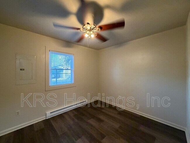 Building Photo - 3020 Kansas Ave