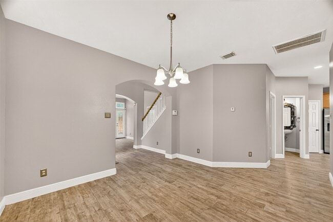 Building Photo - 1408 S Friendswood Dr