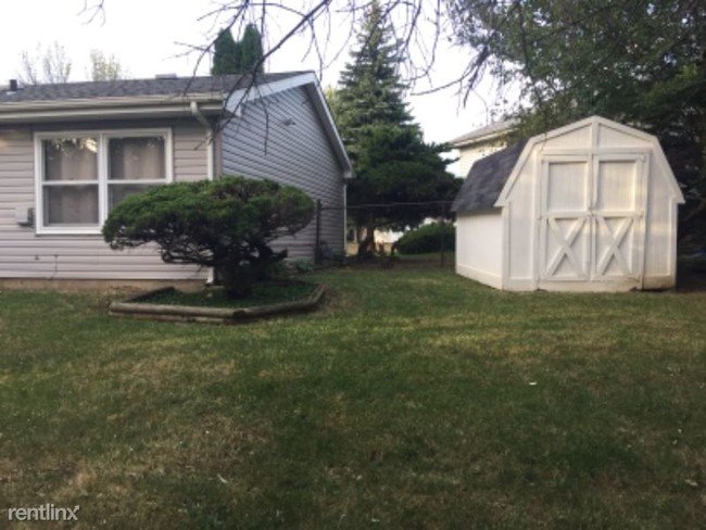 Building Photo - 3 br, 2 bath House - 321 Dean Circle