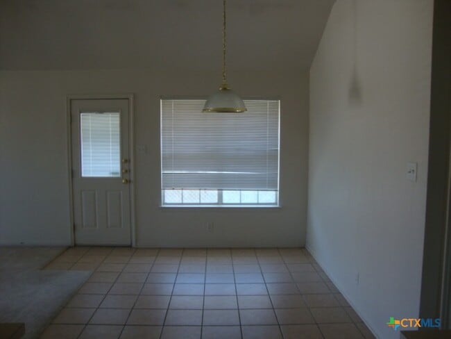 Building Photo - 4900 John David Dr