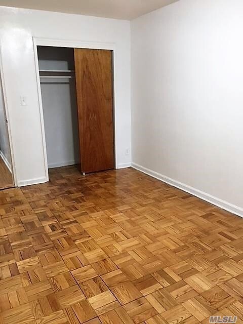Foto del edificio - 51-04 Hillyer St