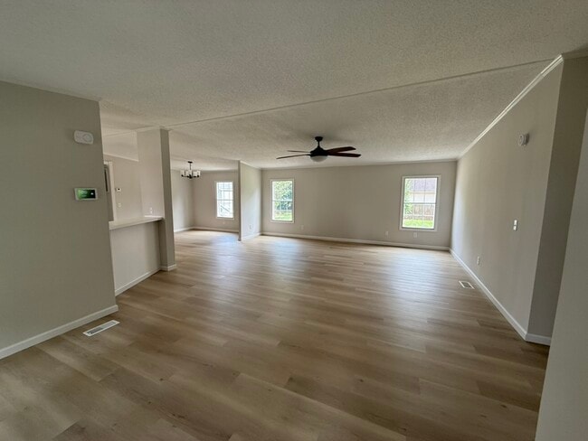 Entryway/Living Room - 1489 Kelley Ct