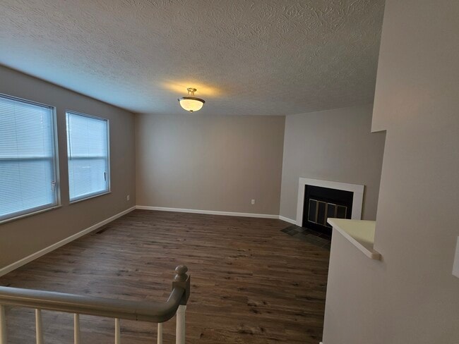Living Room (Upper Level) - 3000 Essington Dr