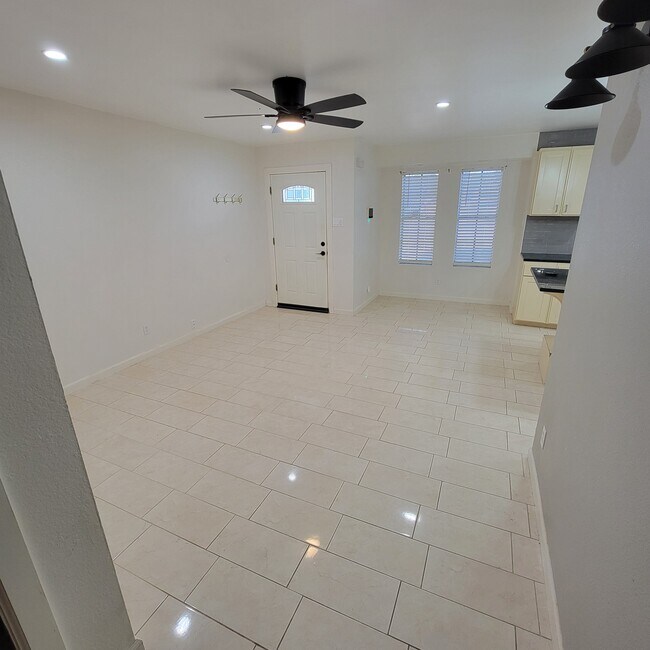 Foto del edificio - 3818 N Lost Creek Loop