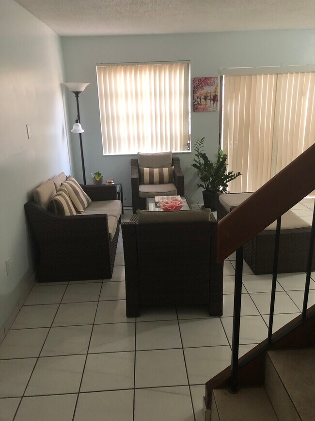 Foto del edificio - 1501 SW 122nd Ave