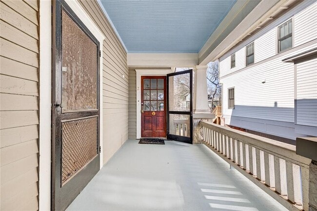 Building Photo - 300 Oxford Pl NE