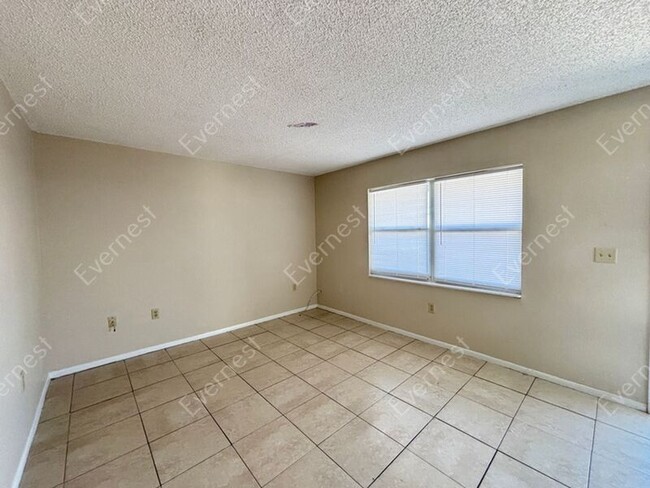 Building Photo - 849 Ave O SW