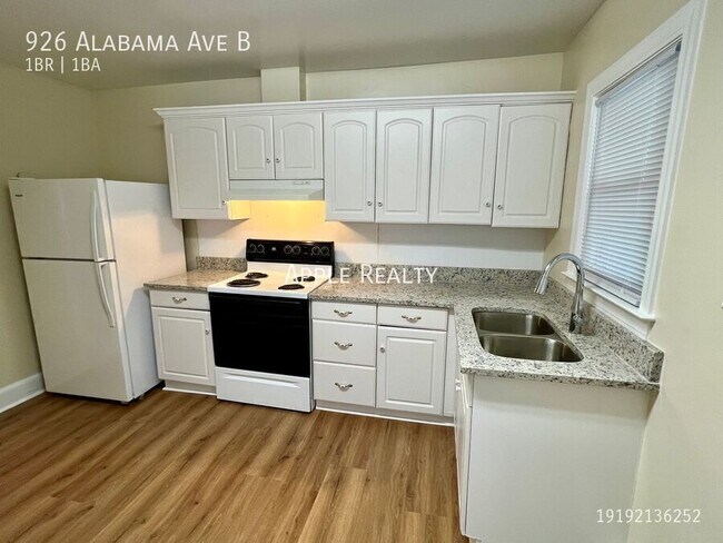 Foto del edificio - 926 Alabama Ave
