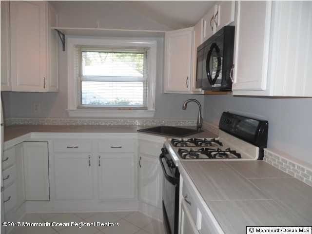 Foto del edificio - 745 Green Valley Rd