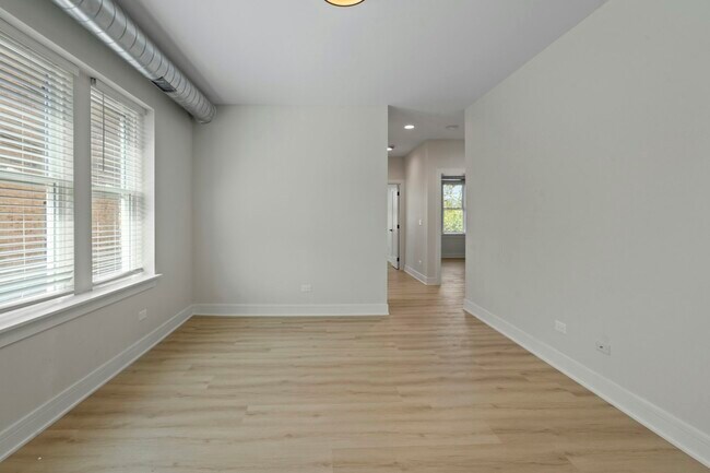 Foto del edificio - 432 S Maple Ave