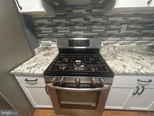 Foto del edificio - 1516 N Mount St