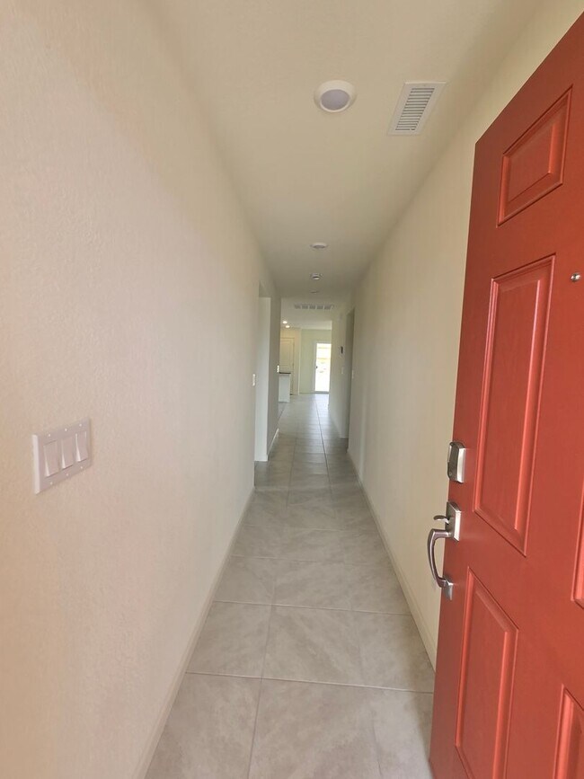 Foto del edificio - New home ready to rent in Dayton, $2350 per month
