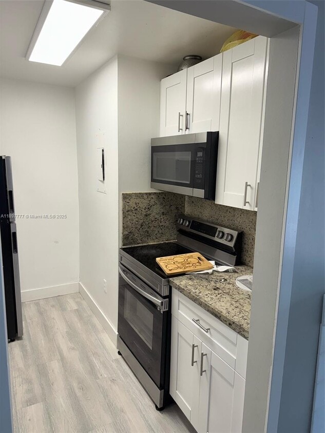 Foto del edificio - 7405 SW 152nd Ave