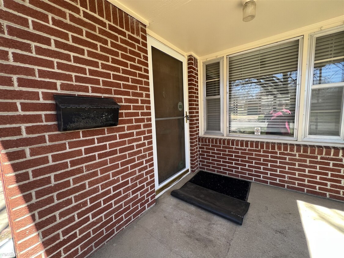 Primary Photo - 2 br, 1 bath House - 1808 N Westridge Dr D...
