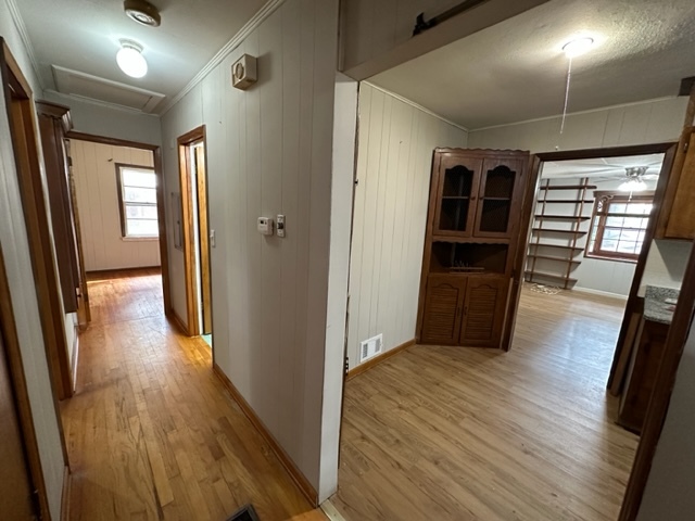 Building Photo - 4545 Hendrix Dr