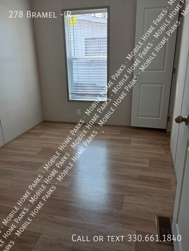 Foto del edificio - 278 Bramel-R