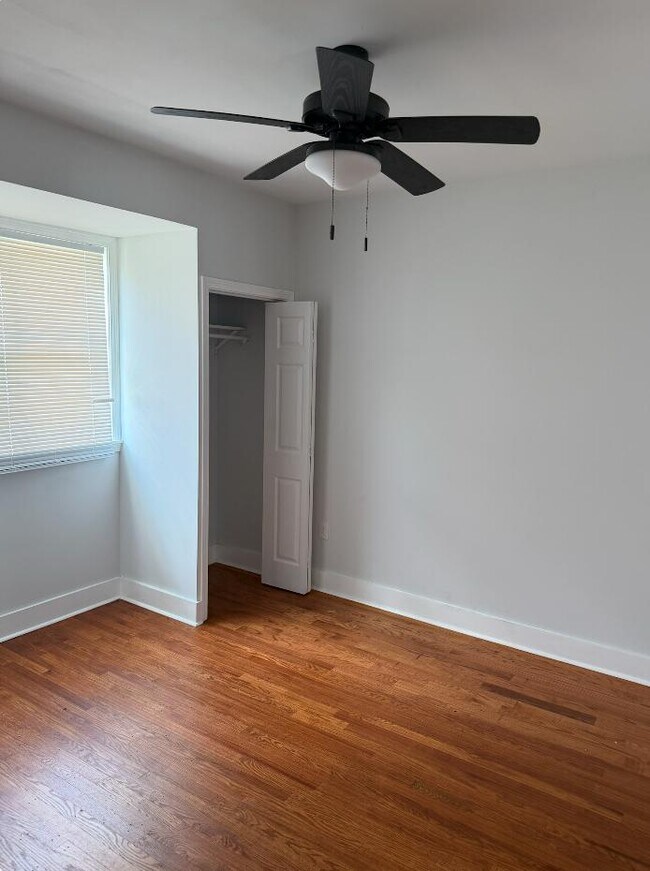 Foto del edificio - 915 S 12th St