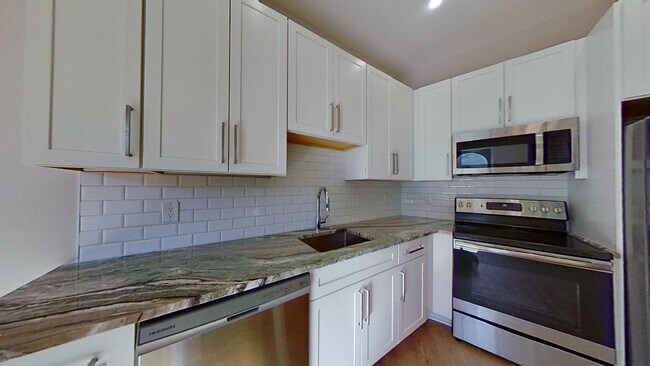 Photo - 3859 Lancaster Ave Apartments