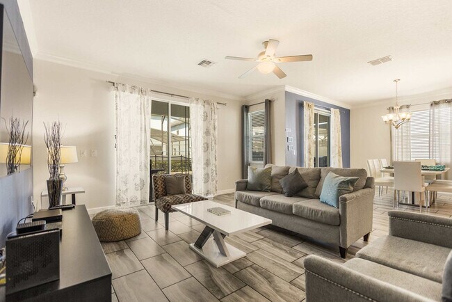 Foto del edificio - 4718 Kings Castle Cir