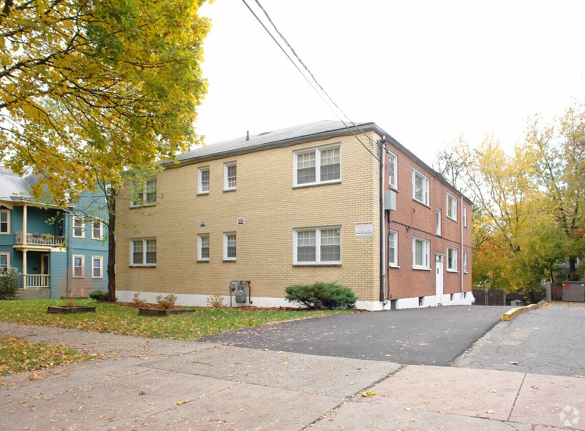 Foto del edificio principal - 85-87 Evergreen Ave