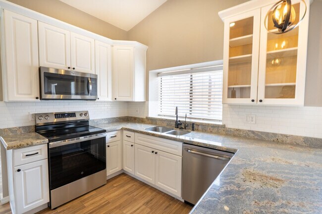 Foto del edificio - 15006 S 27th Way