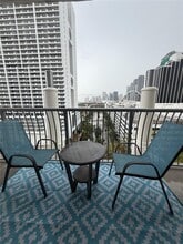 Building Photo - 1750 N Bayshore Dr