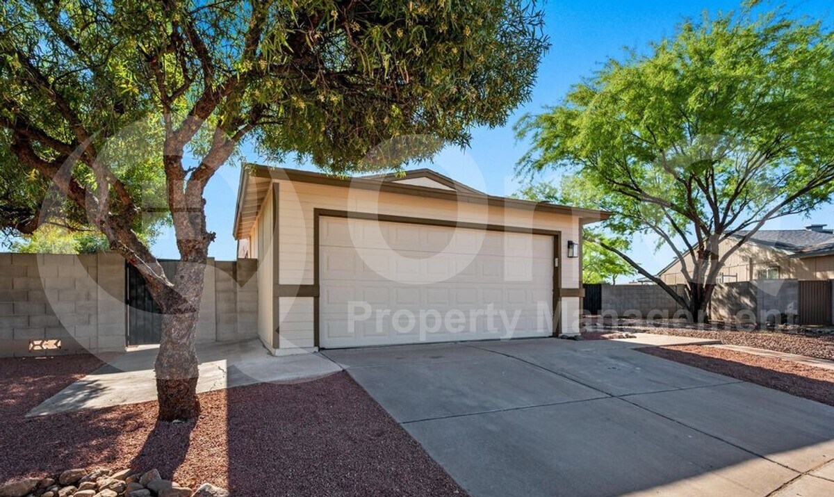 Foto principal - 1826 W Holland Dr