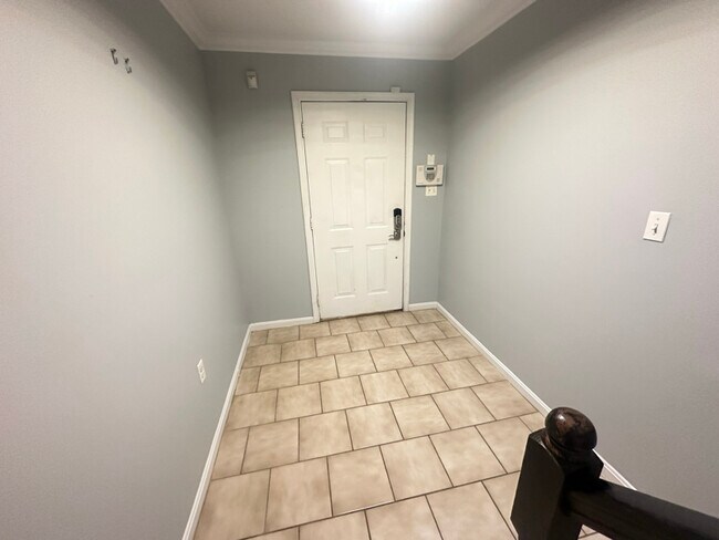 Foto del edificio - 814 Hr Dr SE