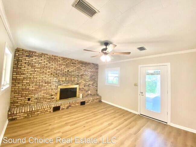Foto del edificio - 3 br, 2 bath House - 398 Glendale Ave.