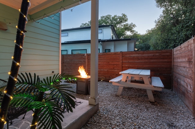 Building Photo - 3000 Neal St