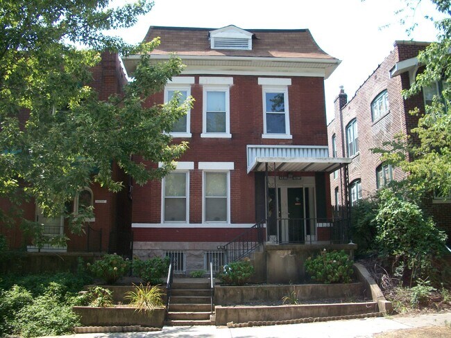 Foto del edificio - 4238 Botanical Ave